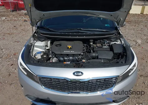 2017 Kia Forte Lx z USA, uszkodzony, nr VIN 3KPFK4A74HE118711